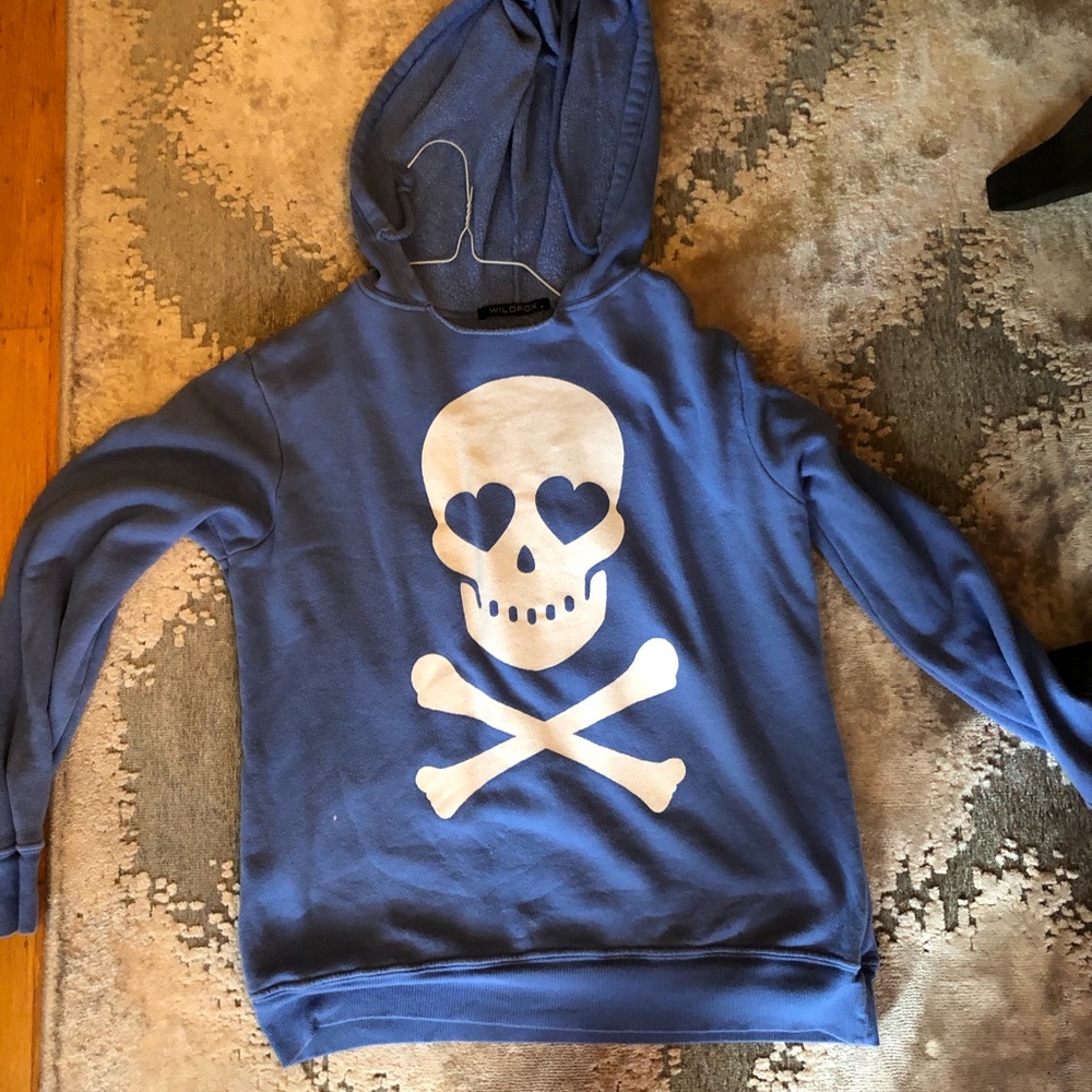 Wildfox Hoodie Size Small, hardly worn!